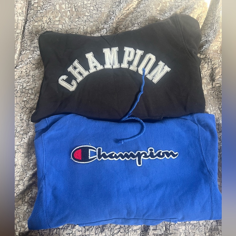 Men’s Bundle: Champion Black & Blue Sweatshirts — Size M